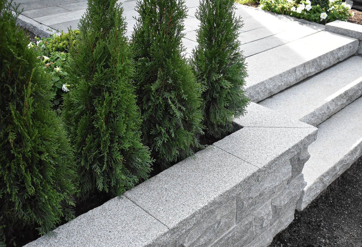 Avtäckning Bergama Granit Combi Grå 700x350x70 - Stenbolaget