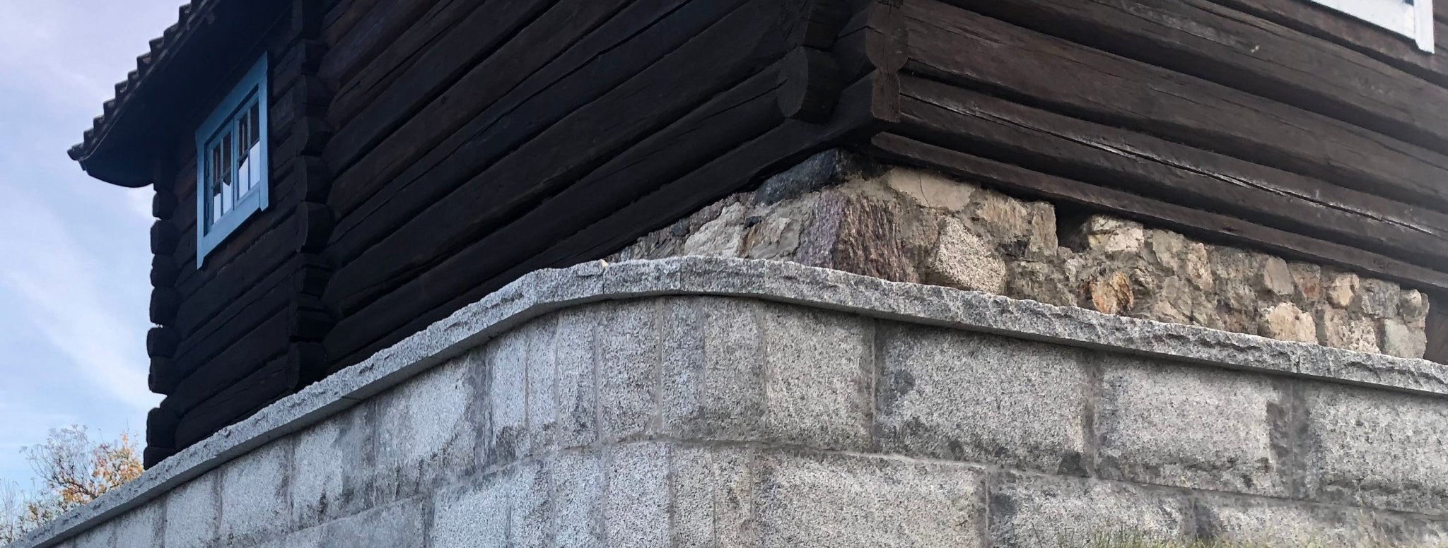 Avtäckning Bergama Granit Rustik Grå 500x260x70 - Stenbolaget
