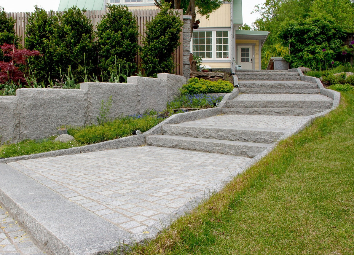 Blockstensmur Bergama Granit Rustik Grå 1000x600 - Stenbolaget