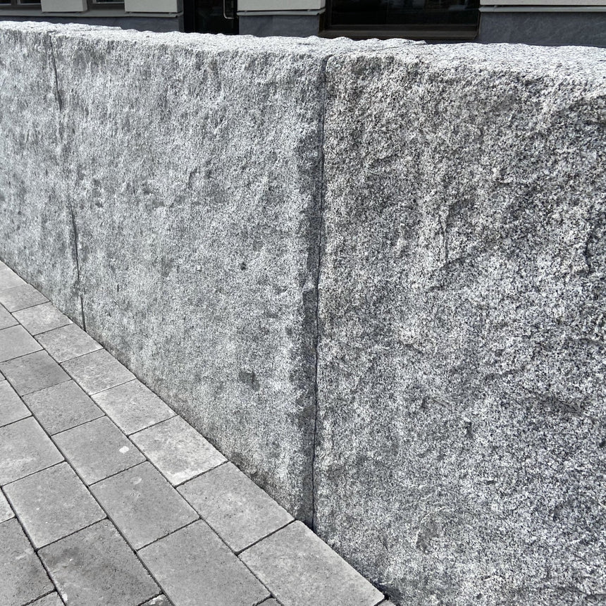 Blockstensmur Bergama Granit Rustik Grå 1000x800 - Stenbolaget