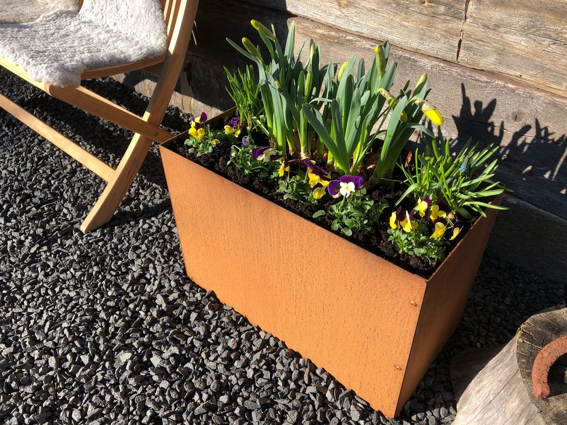 Corten Kruka m Botten 300x300x400 - Stenbolaget