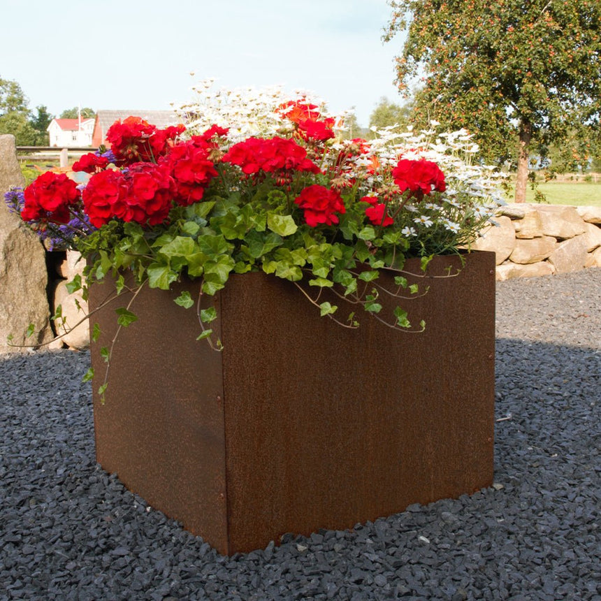 Corten Kruka m Botten 600x600x550 - Stenbolaget