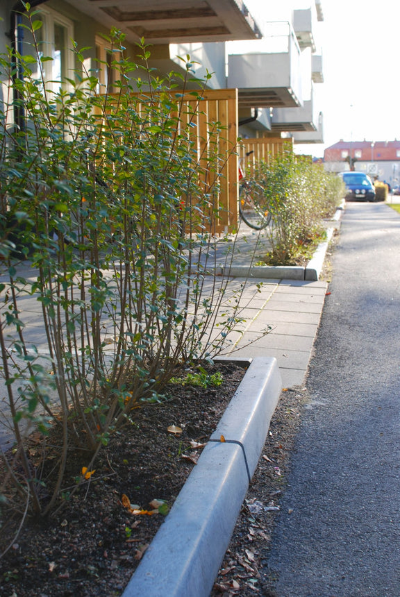 Gatukantstöd Rak 1000x90/120x300 - Stenbolaget