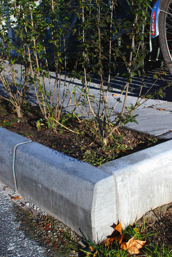 Gatukantstöd Rak 1000x90/120x300 - Stenbolaget