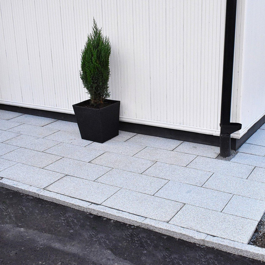 Granithäll Bergama Grå 600x300x80 - Stenbolaget