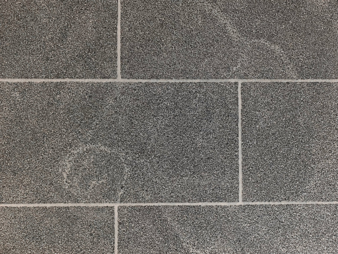 Granithäll Grafitgrå 600x300x30 - Stenbolaget