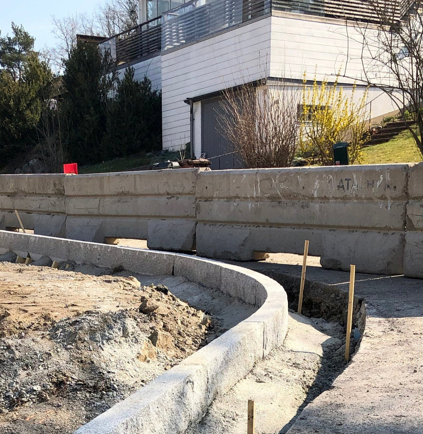 Granitkantsten Bergama RV2 Grå Radie 6,0 500 - 1100 - Stenbolaget