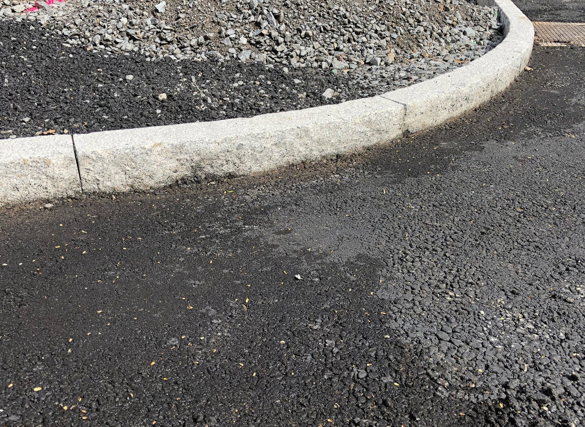 Granitkantsten Bergama RV4 Grå Radie 1,0 500 - 1100 - Stenbolaget