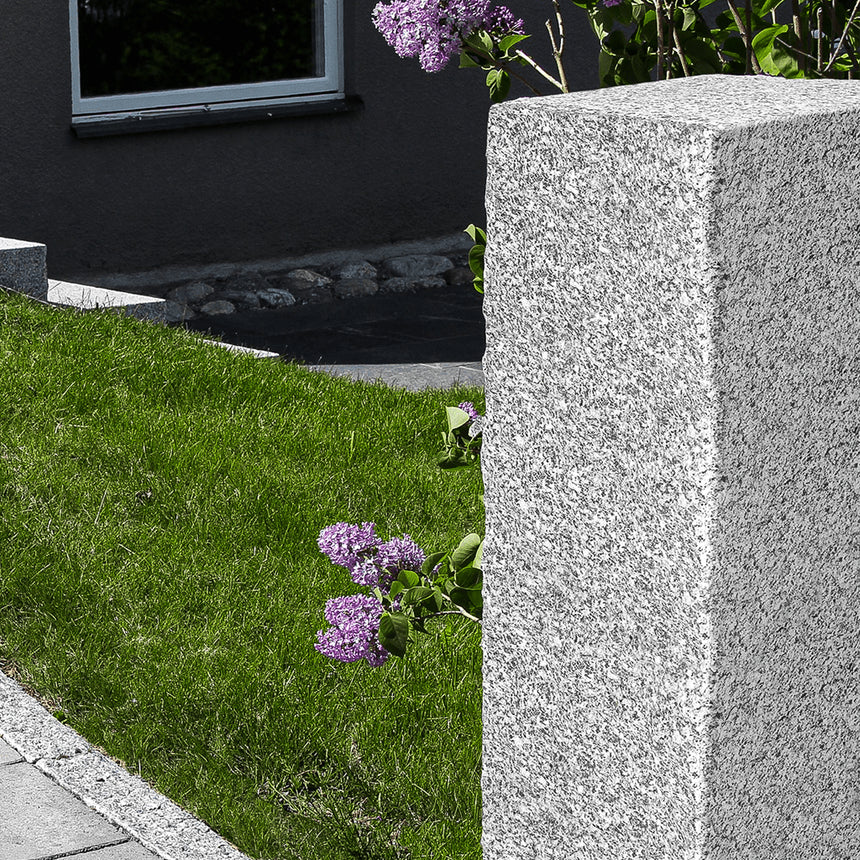 Granitstolpe Bergama Grå Modern 1700x300x300 - Stenbolaget