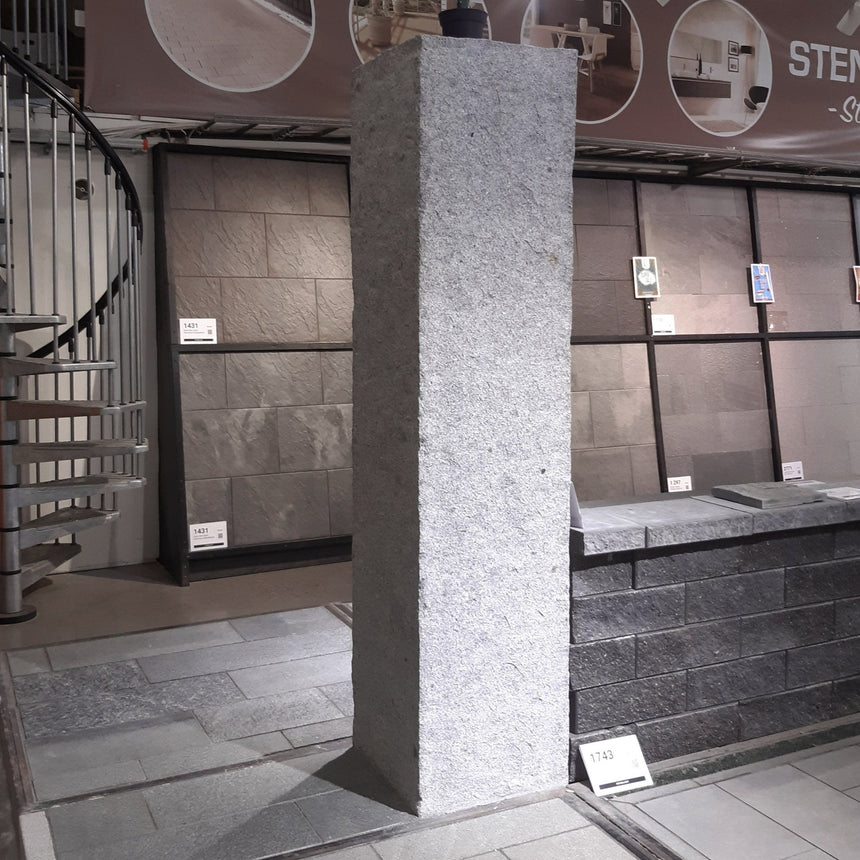 Granitstolpe Bergama Grå Rustik 2300x500x500 - Stenbolaget