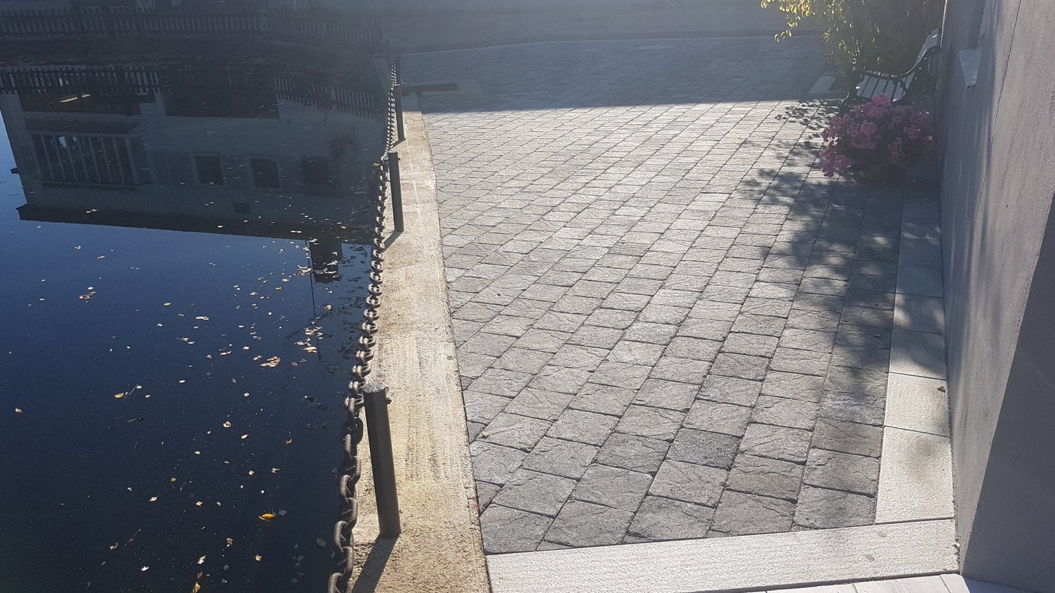 Marksten Visby Struktur Kvadrat Grafit 50mm - Stenbolaget