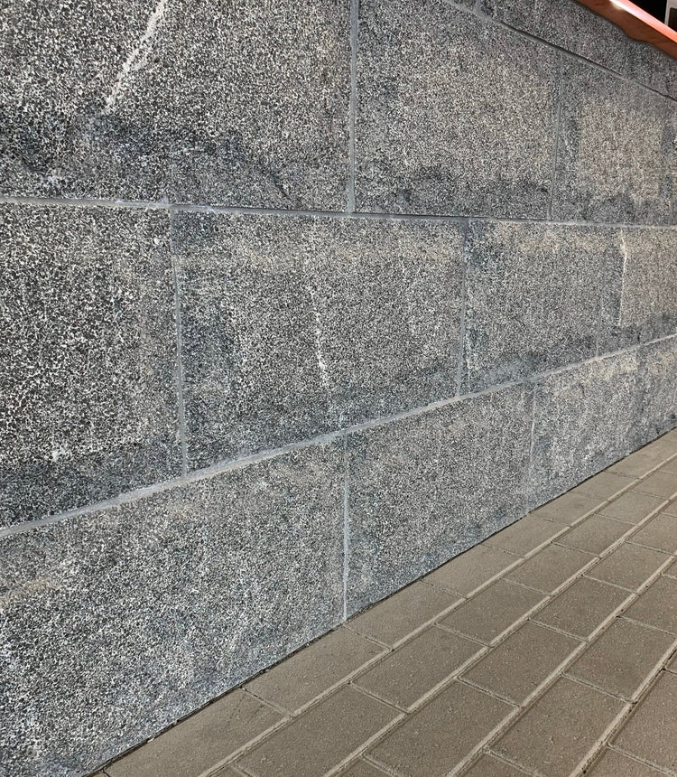 Murbeklädnad Rustik Grafitgrå 600x300 - Stenbolaget