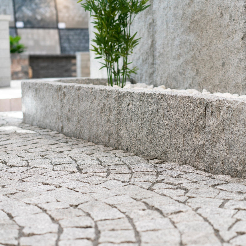 Murblock Bergama Granit Rustik Grå 700x400x120 - Stenbolaget