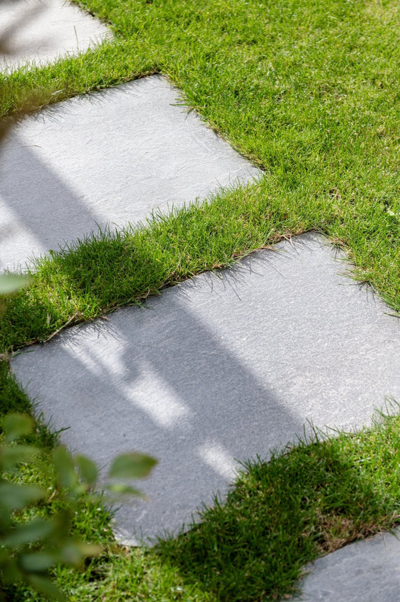 Oppdal Ljus Skiffer Steppingstone 400x600x30 - 60mm - Stenbolaget