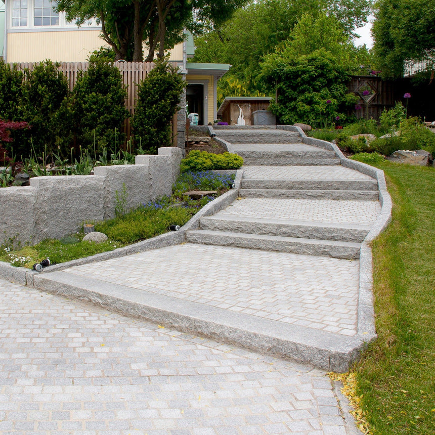 Stentrappa Bergama Granit Premium Grå 2000x350x150 - Stenbolaget