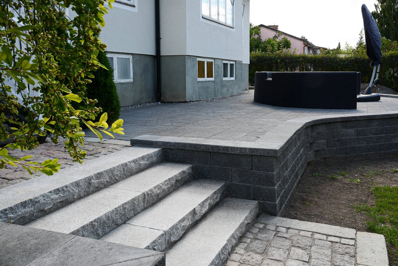 Stentrappa Bergama Granit Villa14 Grå 1000x320x140 - Stenbolaget