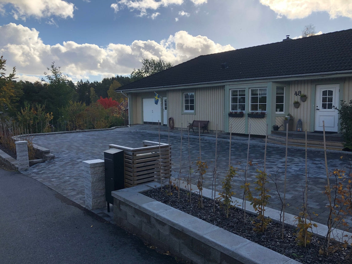 Stolptopp Bergama Granit Grå Modern 350x350x70 - Stenbolaget